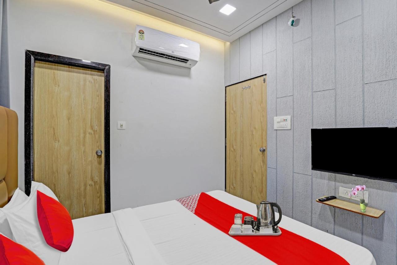Hotel O Royal Orbit 苏拉特 外观 照片