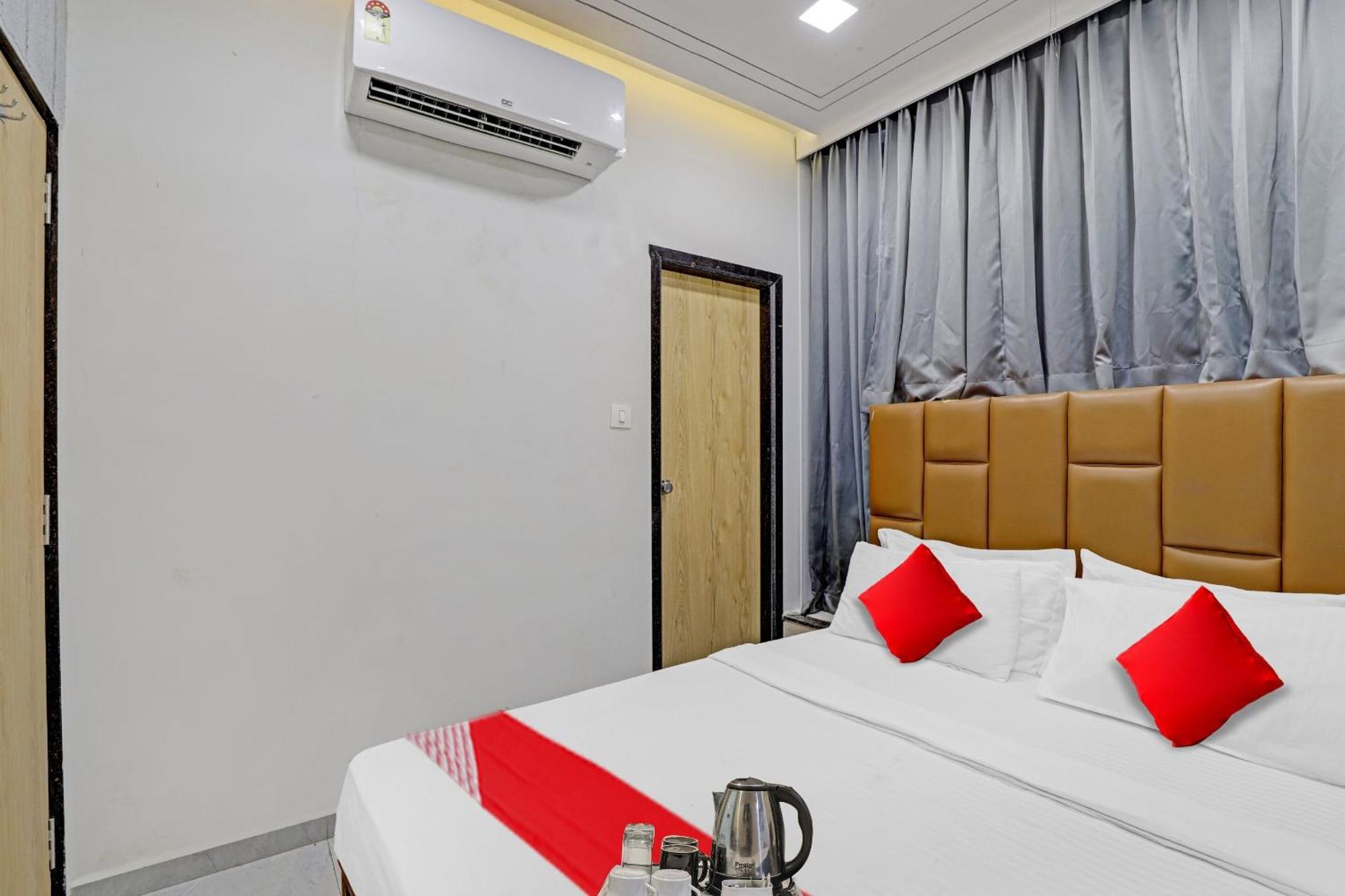 Hotel O Royal Orbit 苏拉特 外观 照片
